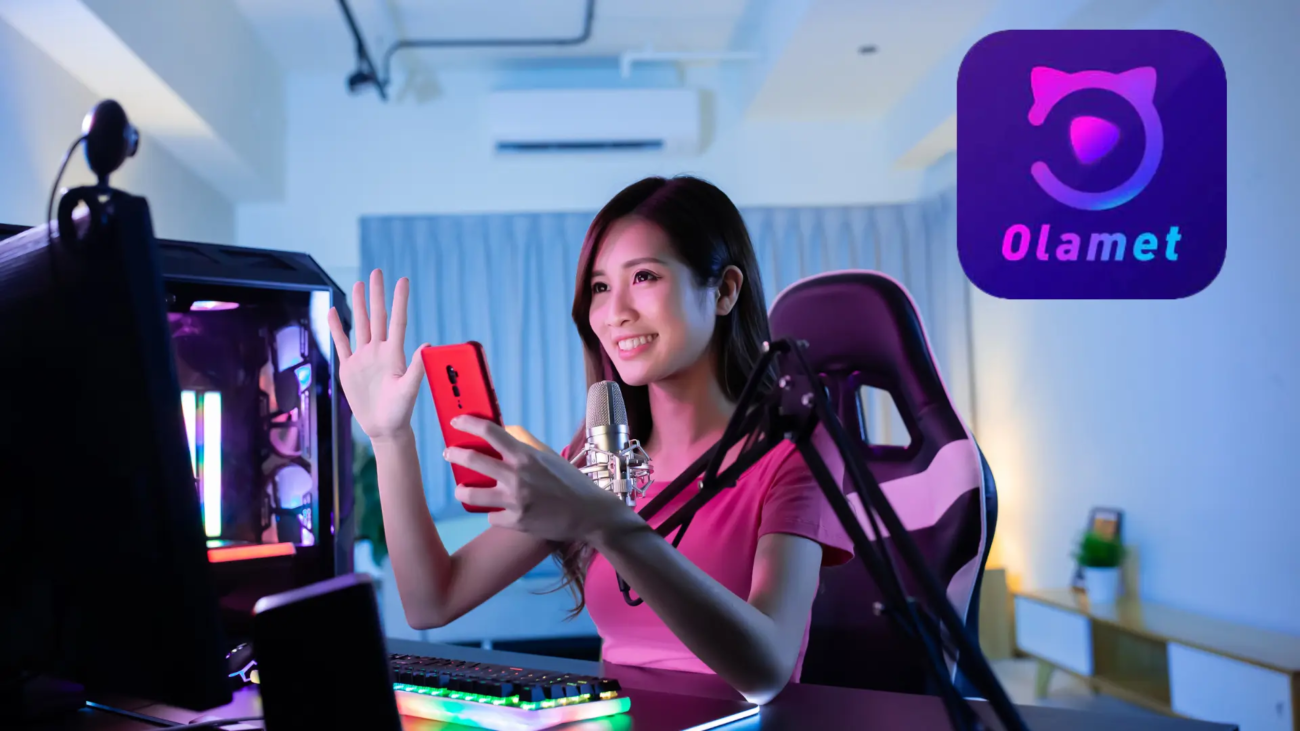 A user engaging with her global audience on Chamet Live Streaming. (11)