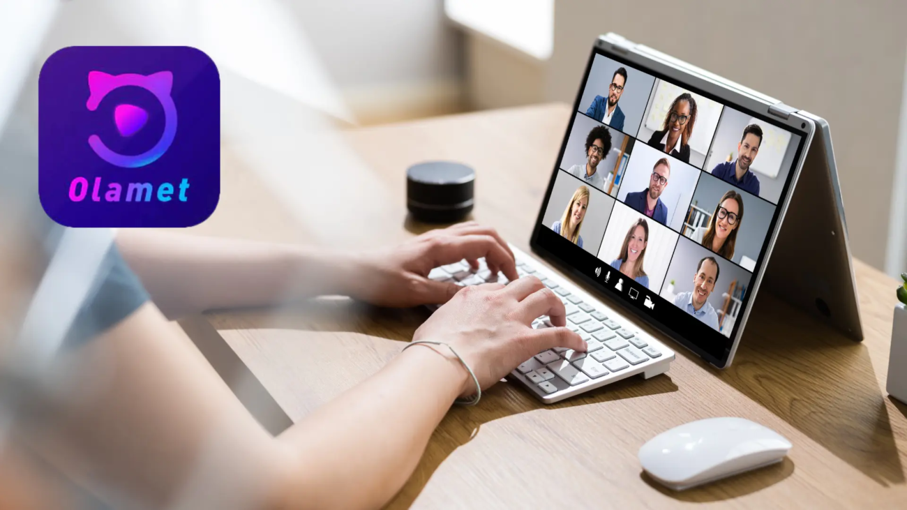 A user engaging with her global audience on Chamet Live Streaming. (24)